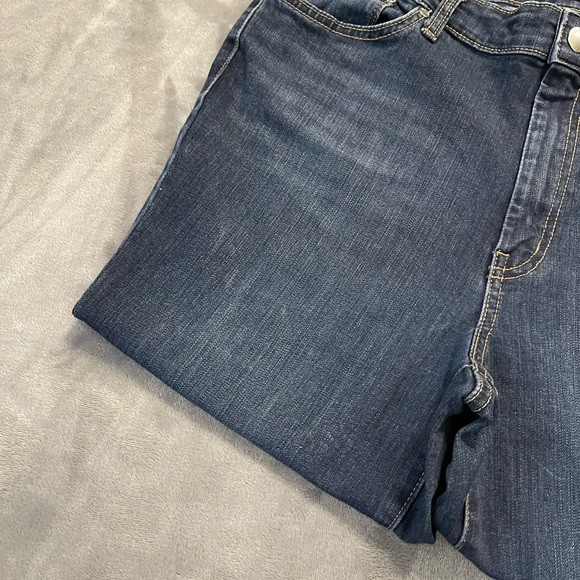 Nine West Raw Hem Kick Flare Jeans! - Picture 8 of 8